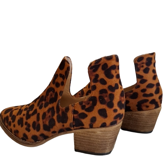 Buckle Shoes - Buckle Leopard Print Ankle Boots